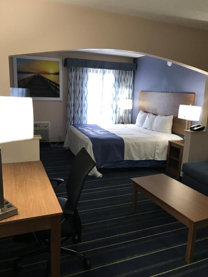 Days Inn By Wyndham Panama City Exterior foto