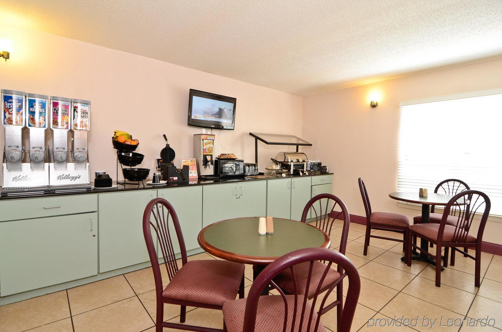 Days Inn By Wyndham Panama City Restaurante foto